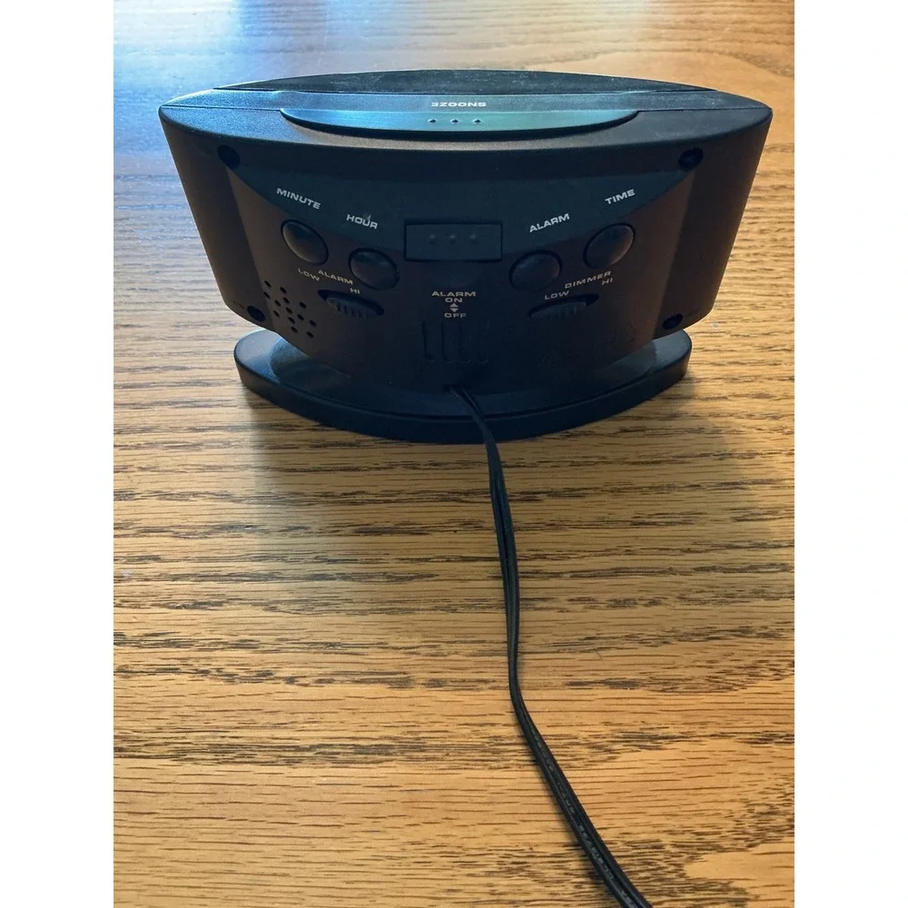 Sharp SPC033A Digital Alarm Clock Large LED Display Black Electric Snooze Dimmer